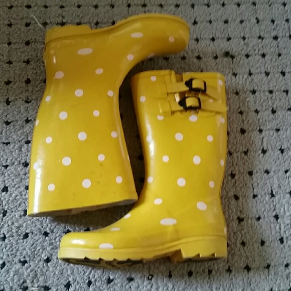 Polka dot yellow rain boots