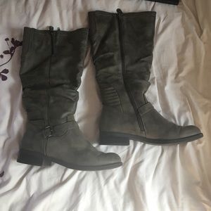 Grey Boots!