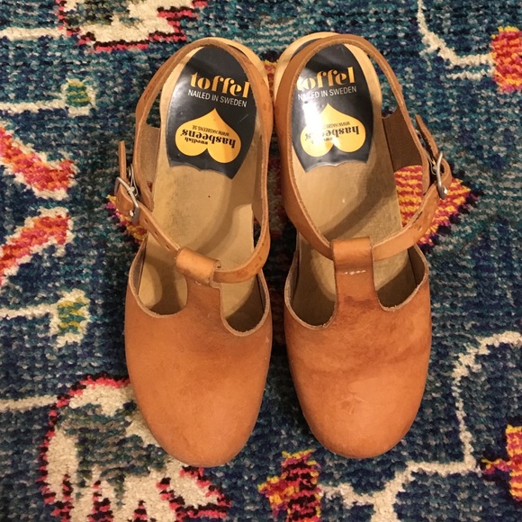 Swedish Hasbeens T-strap clog *PRICE FIRM*
