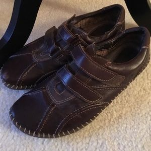 Born leather shoes