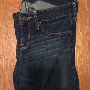 Authentic Hollister Jeans in Darkwash