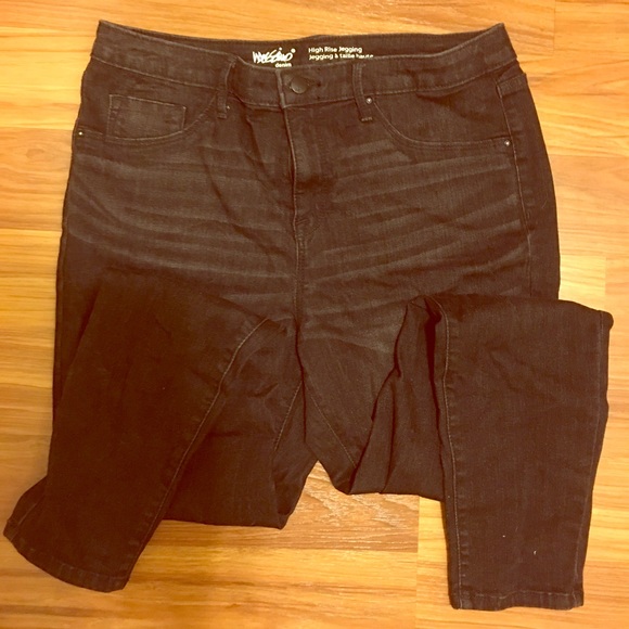 High waisted skinny jeans