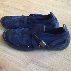 Cole Haan walking shoes size 7.5