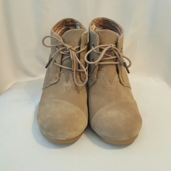 Toms Desert Wedge Boot