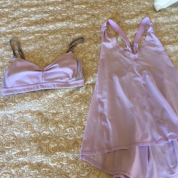 Lululemon tank top with bra