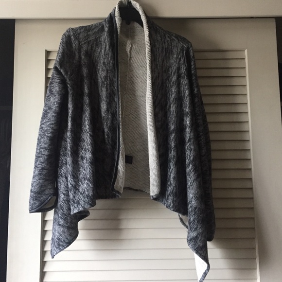 Ark & co grey/black sweater 😍