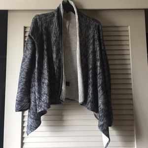 Ark & co grey/black sweater 😍