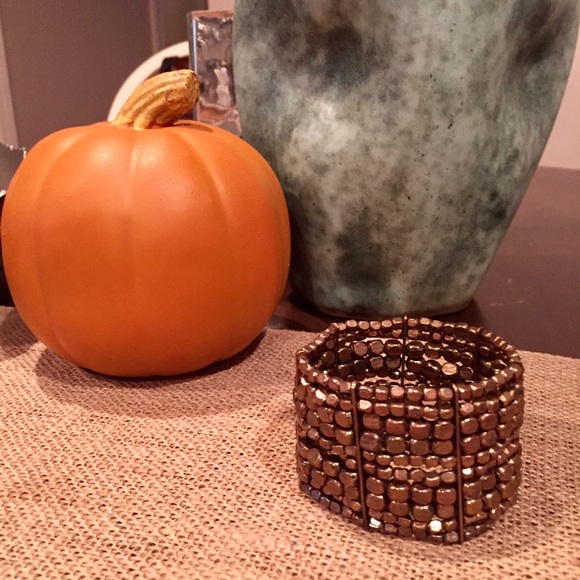 SALE 🎉 Cute metal bead bracelet