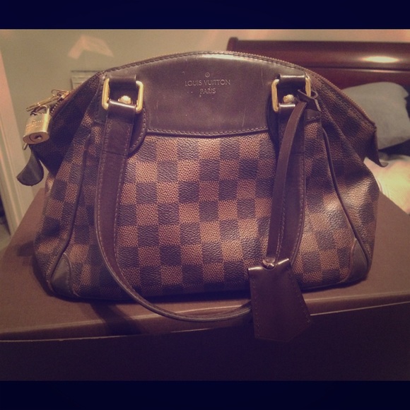 Louis Vuitton Damier Handbag