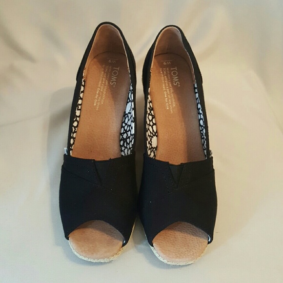 Toms Classic Wedge Sandal