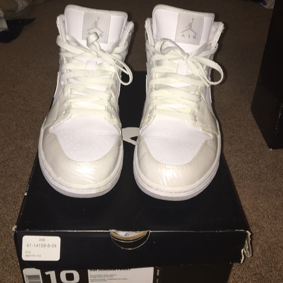 Retro 1 size 10
