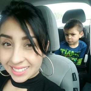 Meet your Posher, Denise