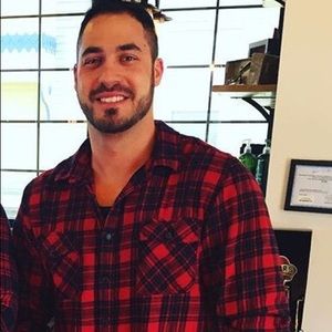 Meet your Posher, Cory