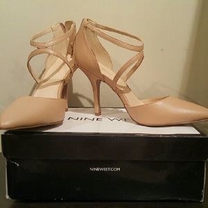 Nude colored heels from Nine West