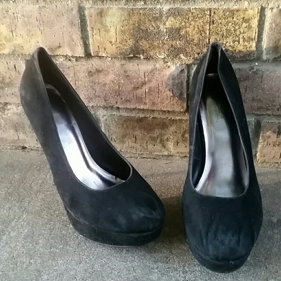 Glaze Round toe Stilettos Size 10