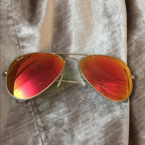 ❤️ Red Mirror Ray Bans ❤️