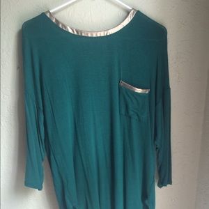 Green 3/4 sleeve with gold trim
