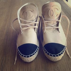 CHANEL Espadrilles High-Tops!