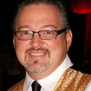 Meet your Posher, Phillip