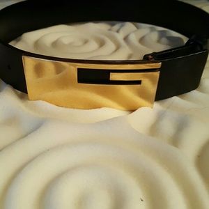 Ladies Gucci leather belt