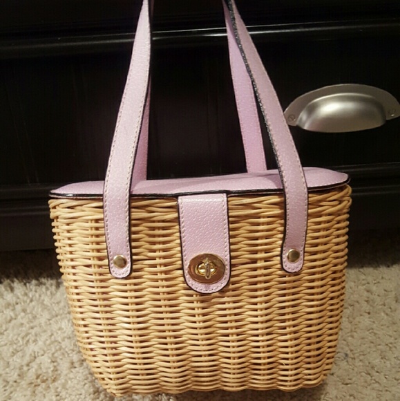 Adorable Pink Basket Purse