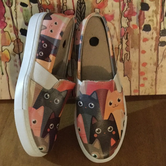 😻Slip on shoes 😻 - Picture 2 of 3