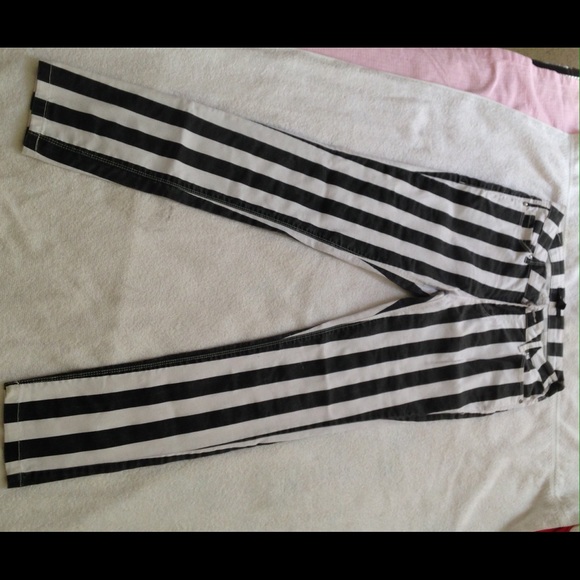 Chic fashion stripped pants