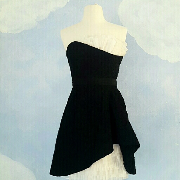 BCBGMaxAzria Dresses & Skirts - {BCBGMaxazaria} Evening Dress ~Host Pick!~