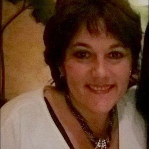 Meet your Posher, Alicia