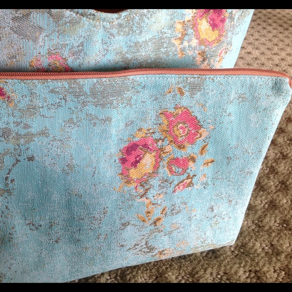 🍃💕Atenti Lolita Print Orly Tote & Clutch Set - Picture 5 of 8