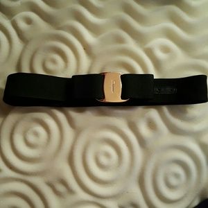 "Misplaced" Ladies Ferragamo belt-WAIT