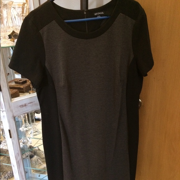 Colorblock dress with short sleeves