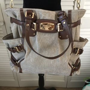 Michael Kors 🎀Gorgeous Gansevoort (Large) Bag.