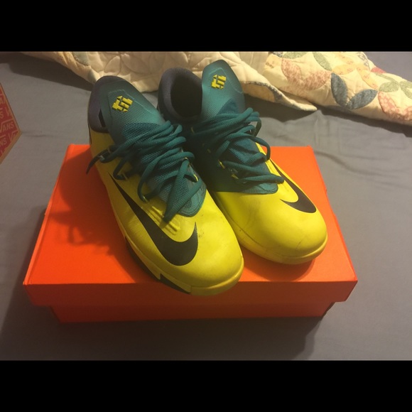 KD VI ' SIZE 7,  GOOD CONDITION!