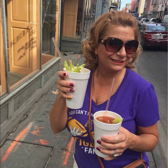 Meet your Posher, Kat - Picture 2 of 2