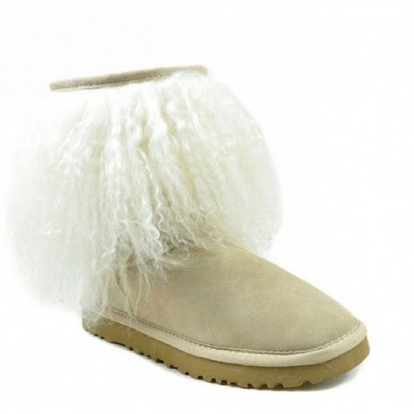 NEVER WORN sheepskin uggs!!