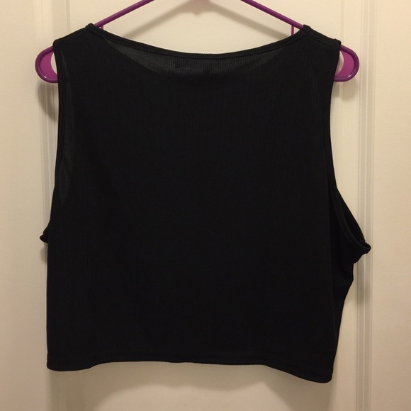 Black ribbed crop top - Picture 2 of 3