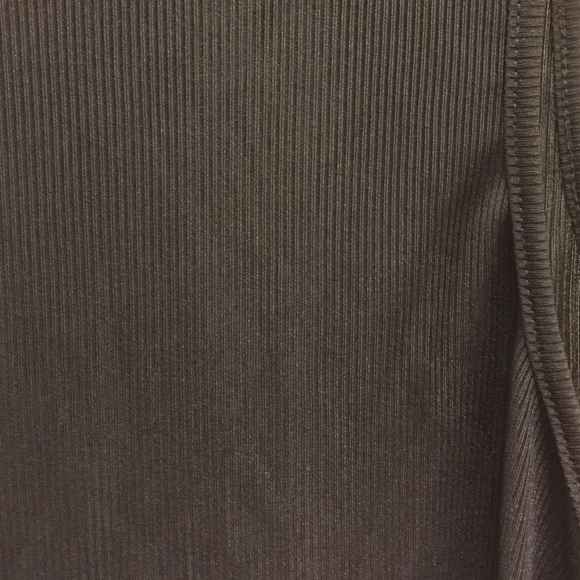 Black ribbed crop top - Picture 3 of 3