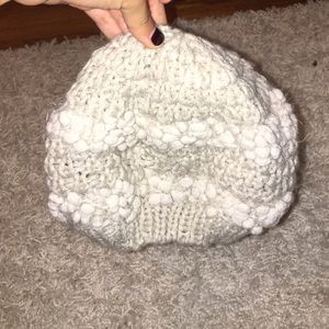 Gray and white floppy Beanie. Ecote brand
