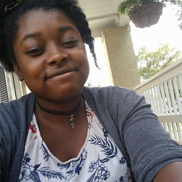 Meet your Posher, Brianna