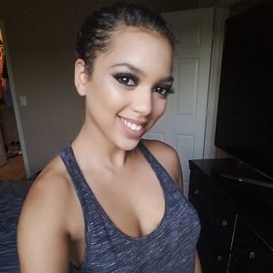 Meet your Posher, Ana