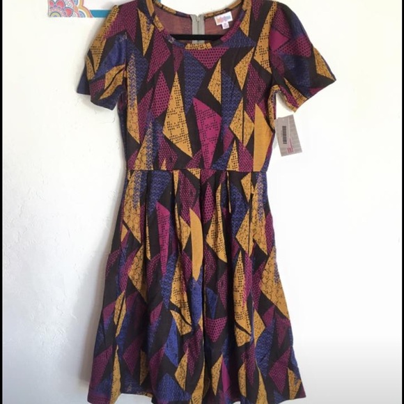 Lularoe M Amelia