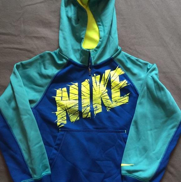 Nike Therma-fit Hoodie    **fun spring colors** - Picture 1 of 1