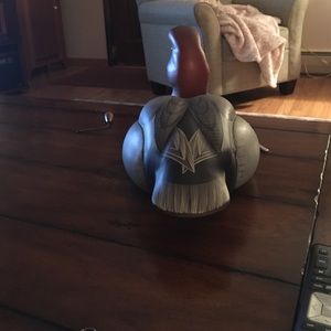 Meet your Posher, Lara