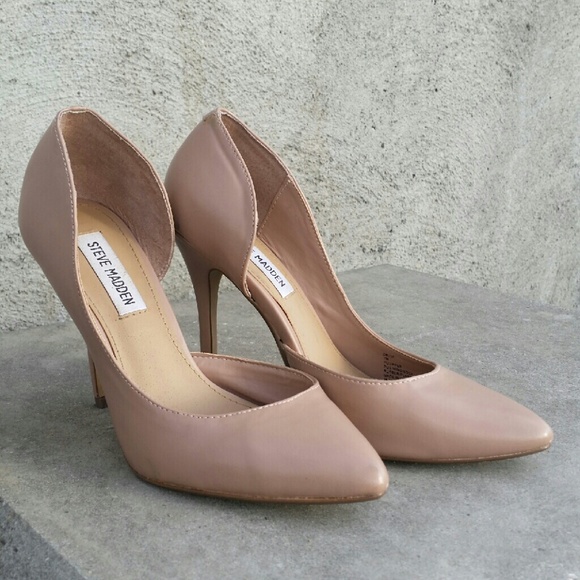 Steve Madden Shoes - Steve Madden Blush Heels