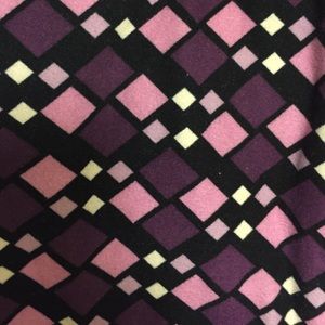 NWOT lularue TS