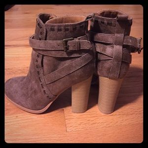 3.5/4inch heel boots