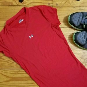💥FINAL SALE PRICE!!💥 Under Armour workout top