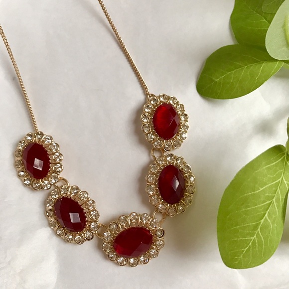 Avon Jewelry - SALE 🎉 Royal Elegance Necklace