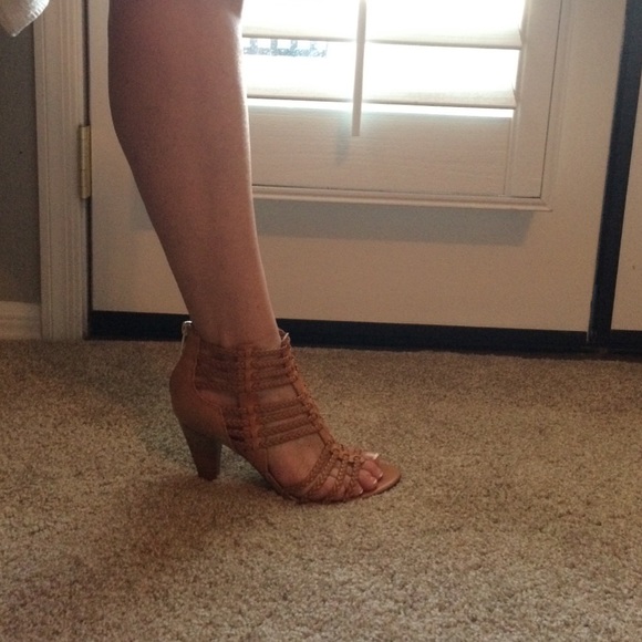 IVANKA TRUMP heels